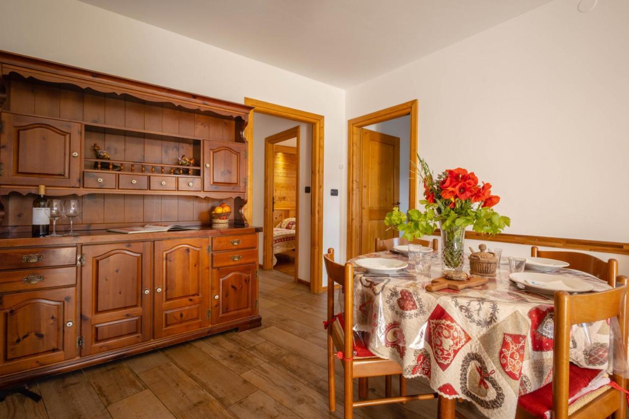 Le Vieux Noyer - Appartamenti Al Verde Villaggio Di Rumiod Сен-Пьер Экстерьер фото