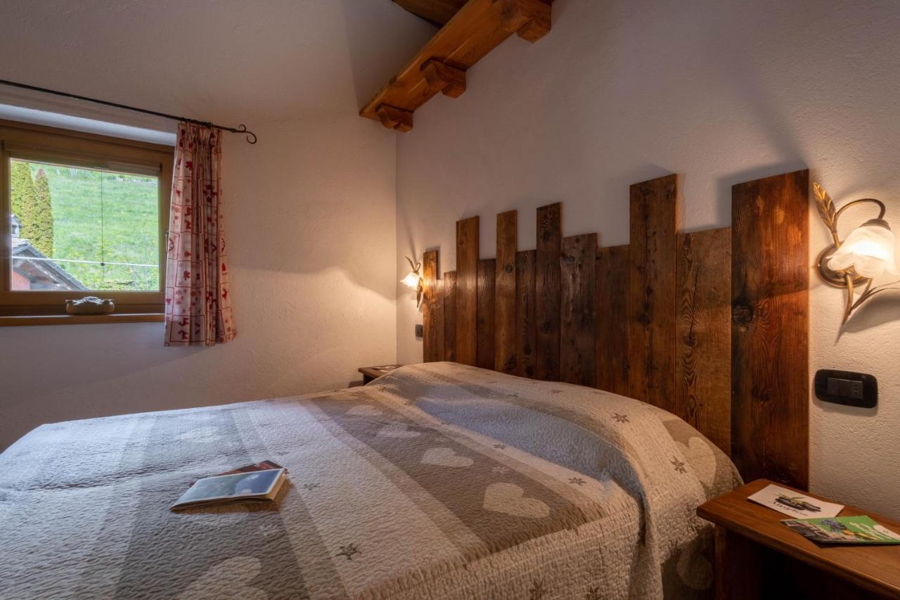 Le Vieux Noyer - Appartamenti Al Verde Villaggio Di Rumiod Сен-Пьер Экстерьер фото