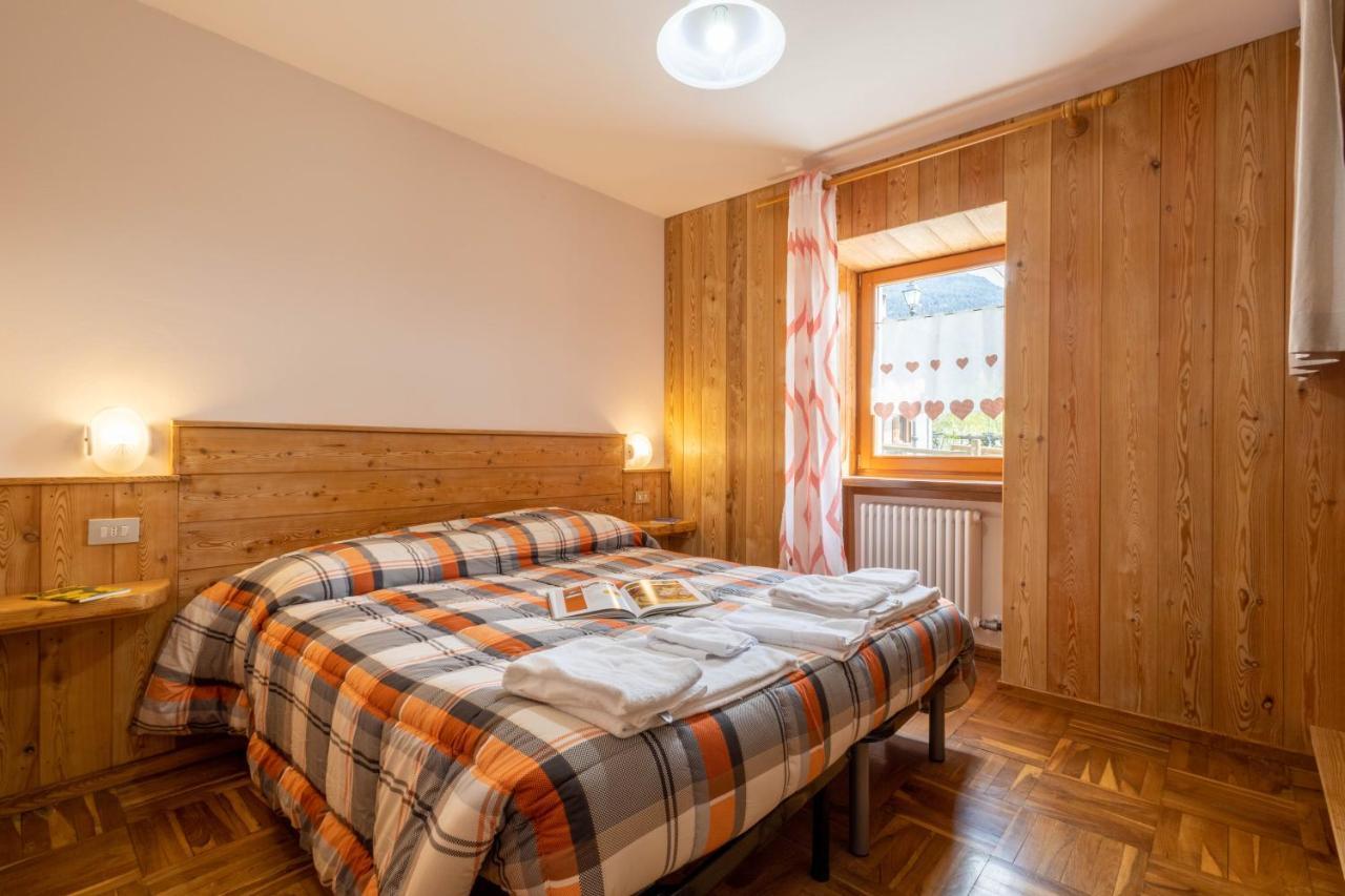 Le Vieux Noyer - Appartamenti Al Verde Villaggio Di Rumiod Сен-Пьер Экстерьер фото